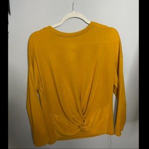 Ling sleeve top